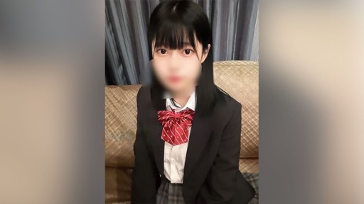 FC2PPV-3534919 18歳Eカップりくちゃん！幼く未開発の身体に人生初生中出しをしてしまいました