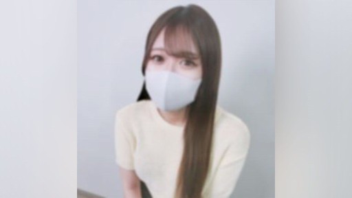 FC2PPV-3827057 Meskipun dia mungkin tidak suka berhubungan seks dengan pria yang lebih tua, dia dibelai di seluruh tubuhnya dan dimasukkan ke dalam penis yang sangat tebal, membuatnya mengerang.