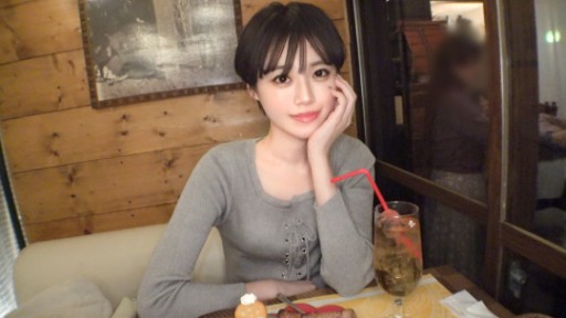 SIRO-5288 Aku ingin kamu memberitahuku segala macam hal nakal ♪ Berlawanan dengan penampilannya yang kekanak-kanakan, dia adalah gadis pemalu yang ternyata cemberut dan nakal!