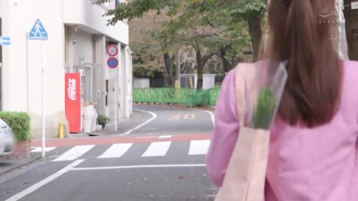 MEYD-656 Tôi thực sự đang bị ông chủ của chồng tôi phang